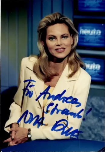 Autogrammkarte Moderatorin Nina Ruge, Portrait, Autogramm