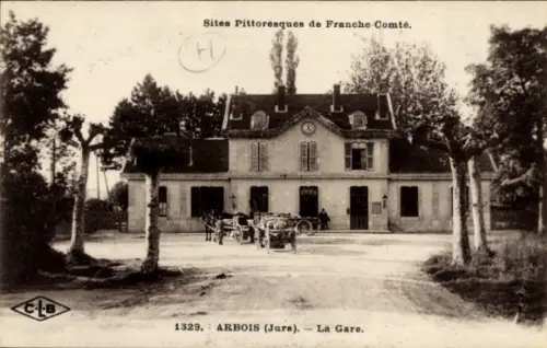 Ak Arbois CPA 39, La Gare, Sites Pittoresque de Franche