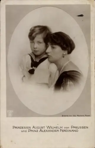 Ak Prinz Alexander Ferdinand, Prinzessin August Wilhelm von Preußen, Alexandra Viktoria, NPG 6391