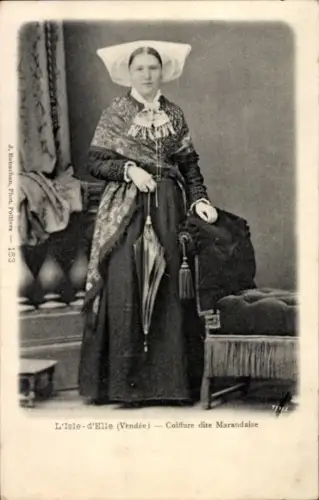 Ak L'Isle-d'Elle Vendée, Coiffure dite Marandaise