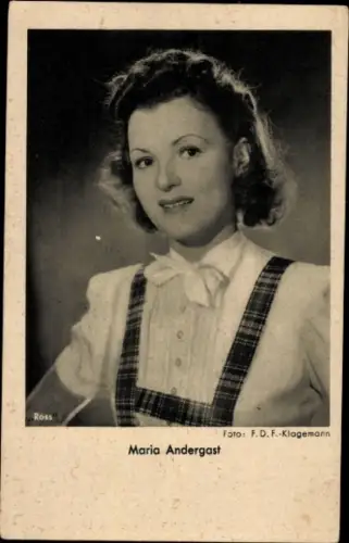 Ak Schauspielerin Maria Andergast, Portrait