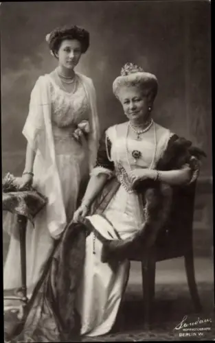 Ak Kaiserin Auguste Viktoria und Prinzessin Viktoria Luise