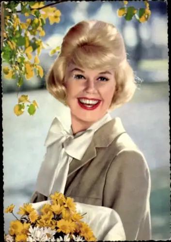 Ak Schauspielerin Doris Day, Portrait