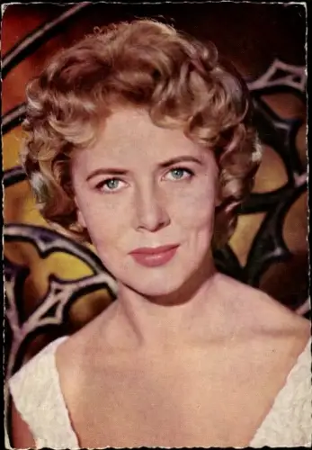 Ak Schauspielerin Cornell Borchers, Portrait