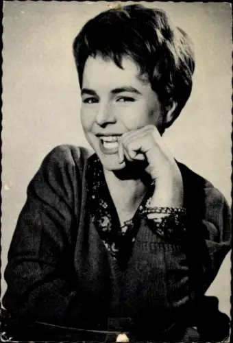 Ak Schauspielerin und Sängerin Conny Froboess, Portrait