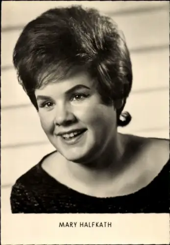 Ak Sängerin Mary Halfkath, Portrait