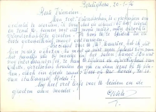 3-D Ak Porträt einer lächelnden Asiatin