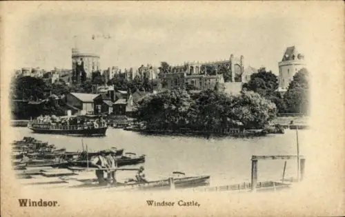 Ak Windsor Berkshire England, Windsor Castle, Flussansicht, Boote, Schwarz-Weiß-Foto