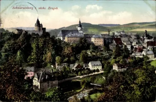 Ak Schwarzenberg im Erzgebirge Sachsen,  sächs. Erzgeb., Stadtansicht, Burgen, Häuser