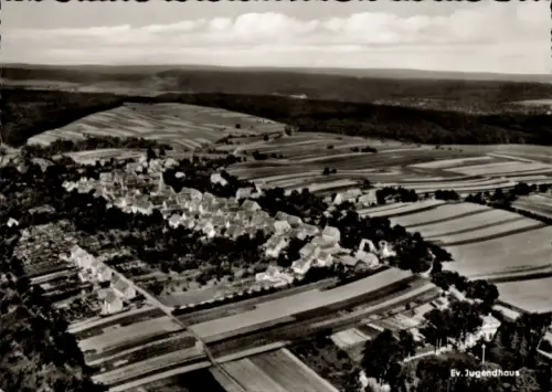 Ak Schmie Maulbronn im Enzkreis, Luftaufnahme eines Dorfes, Felder, Ev. Jugendhaus