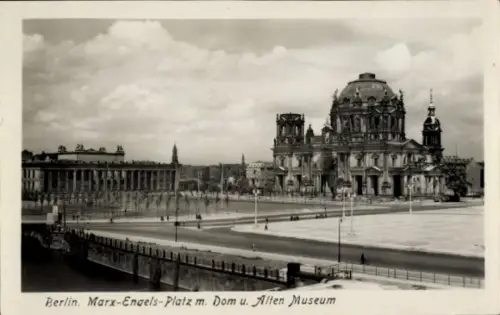 Ak Berlin Mitte, Marx-Engels-Platz, Dom, Altes Museum