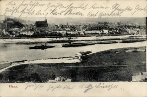 Ak Pirna an der Elbe, Schwarz-Weiß-Foto von  Flussansicht, Schiffe, Stadtansicht