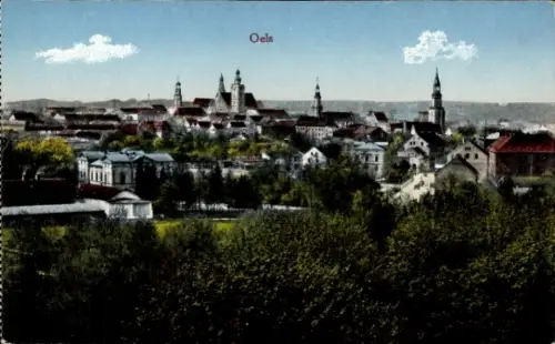 Ak Oleśnica Oels Schlesien, Stadtansicht von  mehrere Türme, grüne Bäume, Wolken