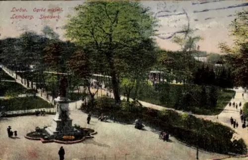 Ak Lwiw Lwów Lemberg Ukraine, Stadtpark, Statue, Menschen, Bäume, Spaziergang