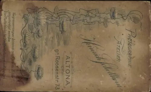 CdV Kinderportrait, Kleines Mädchen mit Puppe