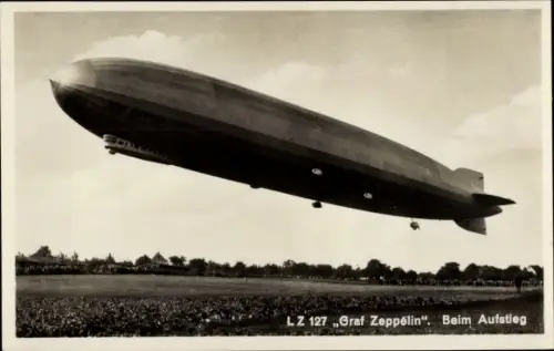Ak Luftschiff LZ 127 Graf Zeppelin beim Aufstieg