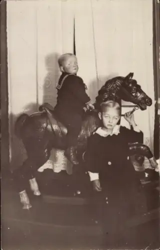Ak Weihnachten 1924, Kinder, Holzpferd