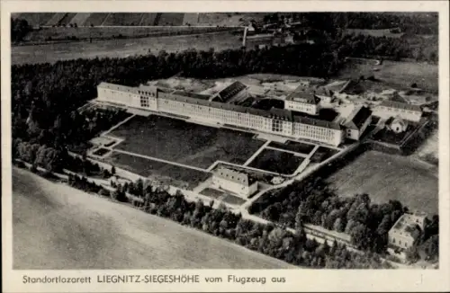 Ak Legnica Liegnitz Schlesien, Fliegeraufnahme, Standortlazarett Liegnitz Siegeshöhe