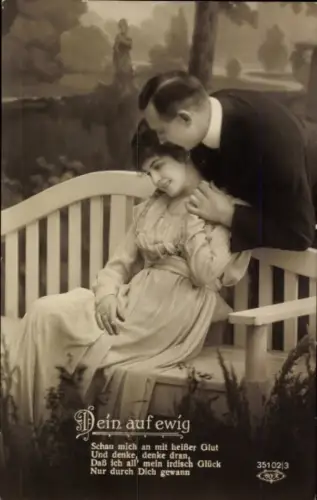 Foto Ak Liebespaar auf der Bank, Gedicht Dein auf ewig...