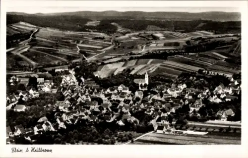 Ak Flein in Württemberg, Landschaftsaufnahme,  Weinberge, Dorfansicht
