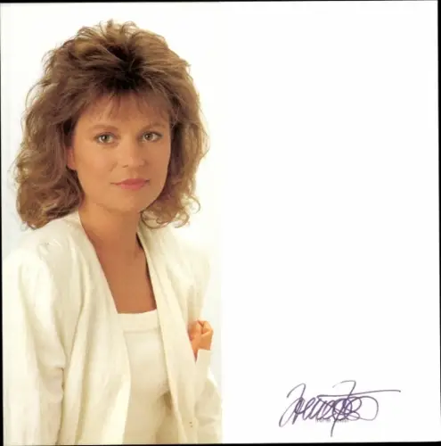 Autogrammkarte Moderatorin Irene Joest, Portrait, Autogramm 