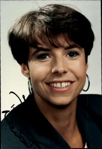 Ak Petra Neubauer, Portrait, Autogramm