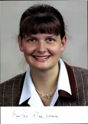 Autogrammkarte Politikerin Maria Flachsbarth, Portrait, Autogramm
