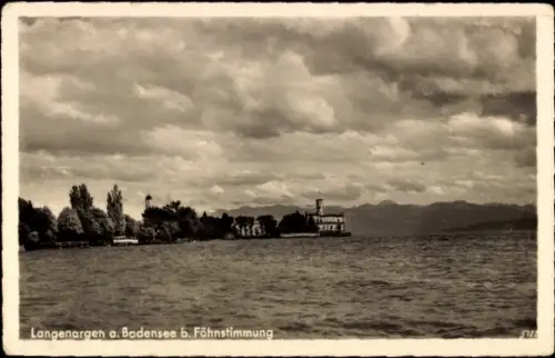 Ak Langenargen am Bodensee, Langenargen am Bodensee, Föhnstimmung, Wasser, Bäume, Wolken