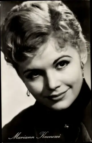 Ak Schauspielerin Mariann Krencsei, Liliomfi, Portrait
