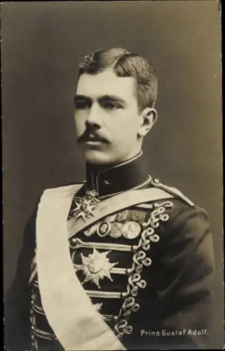 Ak Prinz Gustaf Adolf von Schweden, Portrait in Uniform