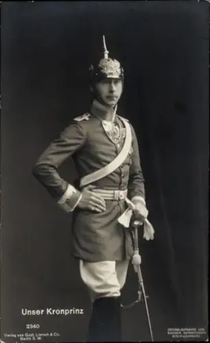 Ak Kronprinz Wilhelm von Preußen, Standportrait in Uniform, Pickelhaube
