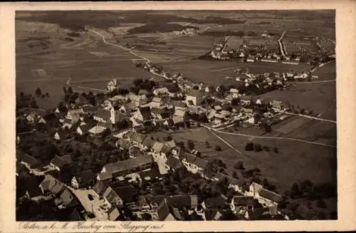 Ak Schwenningen am Heuberg Baden, Luftaufnahme von  Flugzeugperspektive, Landschaft, Häuser, Feld