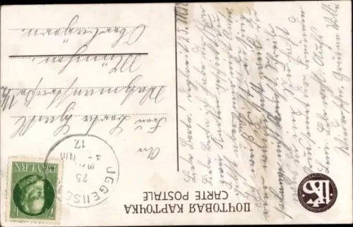 Ak Mädchen mit Blumen, Portrait