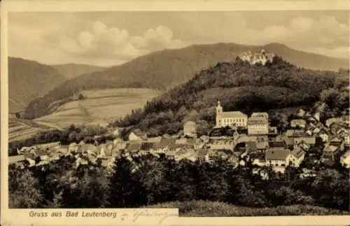 Ak Leutenberg in Thüringen, Gruss aus  Landschaft, Häuser, Kirche, Burg