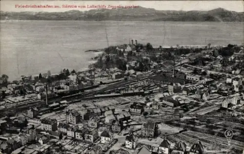 Ak Friedrichshafen am Bodensee, Stadt mit Säntis vom Luftschiff Zeppelin gesehen