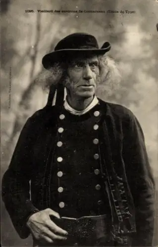 CPA Vieillard des environs de Concarneau, Etude de Type