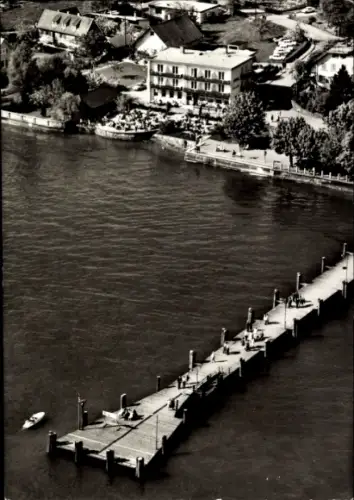 Ak Kressbronn am Bodensee, Luftaufnahme eines Restaurants, Steg am Wasser, Boote, Bäume