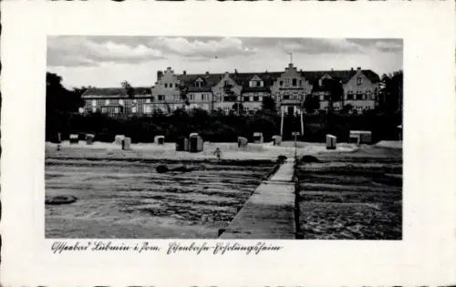 Ak Ostseebad Lubmin in Pommern, Offfeabad Lubmin i Pom, Eisenbahn-Erholungsheim, Strand, Holzsteg