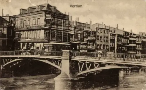Ak Verdun Meuse, Brücke, Häuser,  Fluss