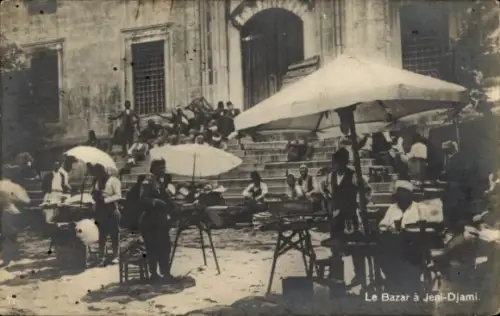 Ak Konstantinopel Istanbul Türkei, Markt, Menschen, Stände, Sonnenschirme,  Umgebung