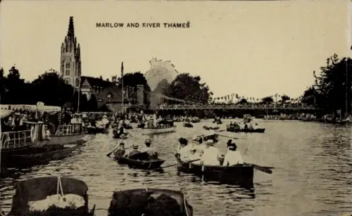 Ak Marlow South East England, Marlow und der Fluss Thames, Boote auf dem Wasser, Menschen am Ufer