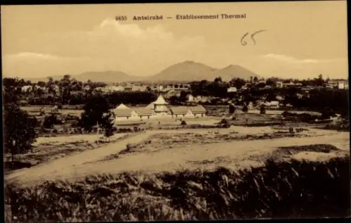 Ak Antsirabe Madagaskar, Etablissement Thermal,  Berge im Hintergrund, keine Personen, keine Hake