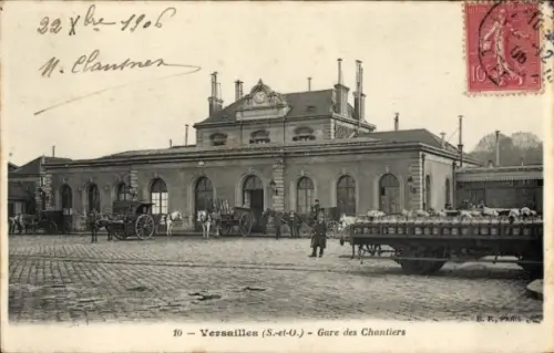 Ak Versailles Yvelines, Schienenfahrzeuge, Menschen, Pferdewagen, Bahnhof, Versailles