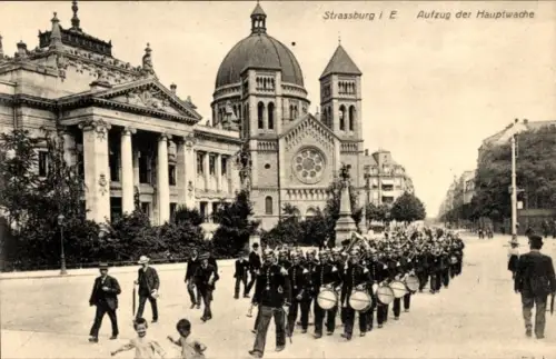 Ak Strasbourg Straßburg Elsass Bas Rhin, Aufzug der Hauptwache, Militärkapelle, St. Peter Kirche
