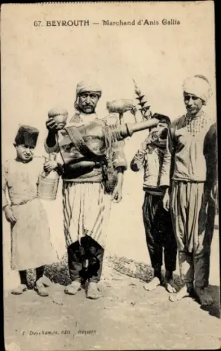 Ak Beirut Beyrouth Libanon,  Händler, Anis Gallia, vier Personen, traditionelle Kleidung