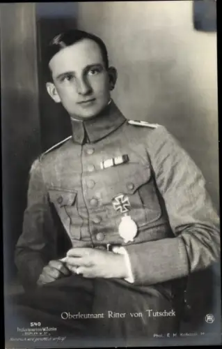 Ak Oberleutnant Ritter von Tutschek, Portrait