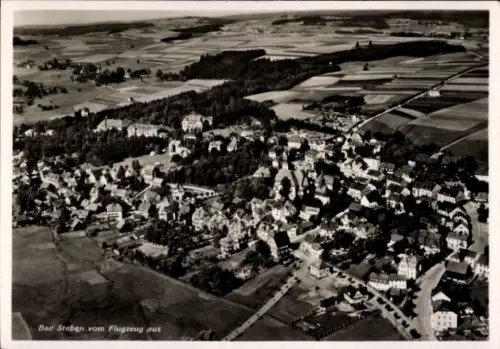 Ak Bad Steben in Oberfranken, Luftaufnahme von  Landschaft, Häuser, Felder