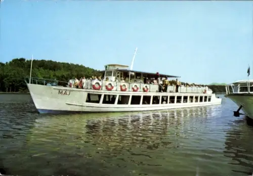 Ak Máchovo jezero, Schiff Maj