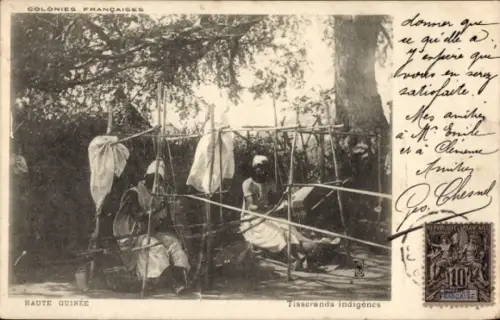 Ak Haute Guinée, Tisserands indigènes, Weber bei der Arbeit