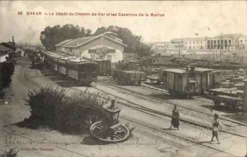 CPA Dakar Sénégal, Dépôt du Chemin de Fer et les Casernes de la Marine